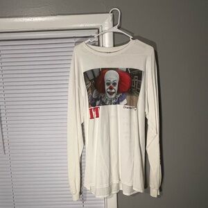 IT graphics long tee sleeve tee shirt